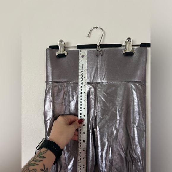 Knix X The Birds Papaya Silver Faux Leather Leggings Size Medium - Picture 4 of 7